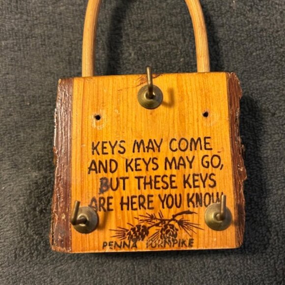 Vintage Hanging Wood Key Holder - Picture 2 of 4